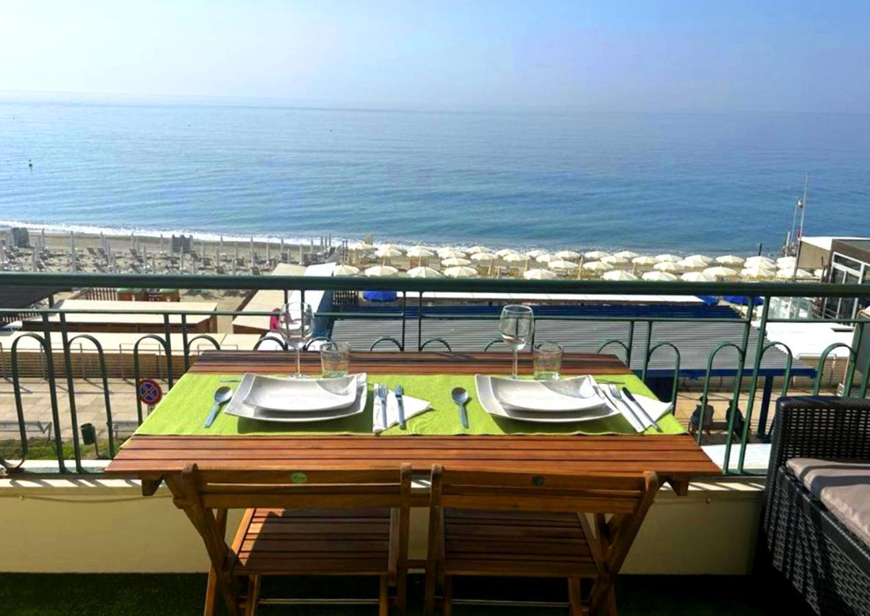 Vista Mare Savona Apartment Exterior photo