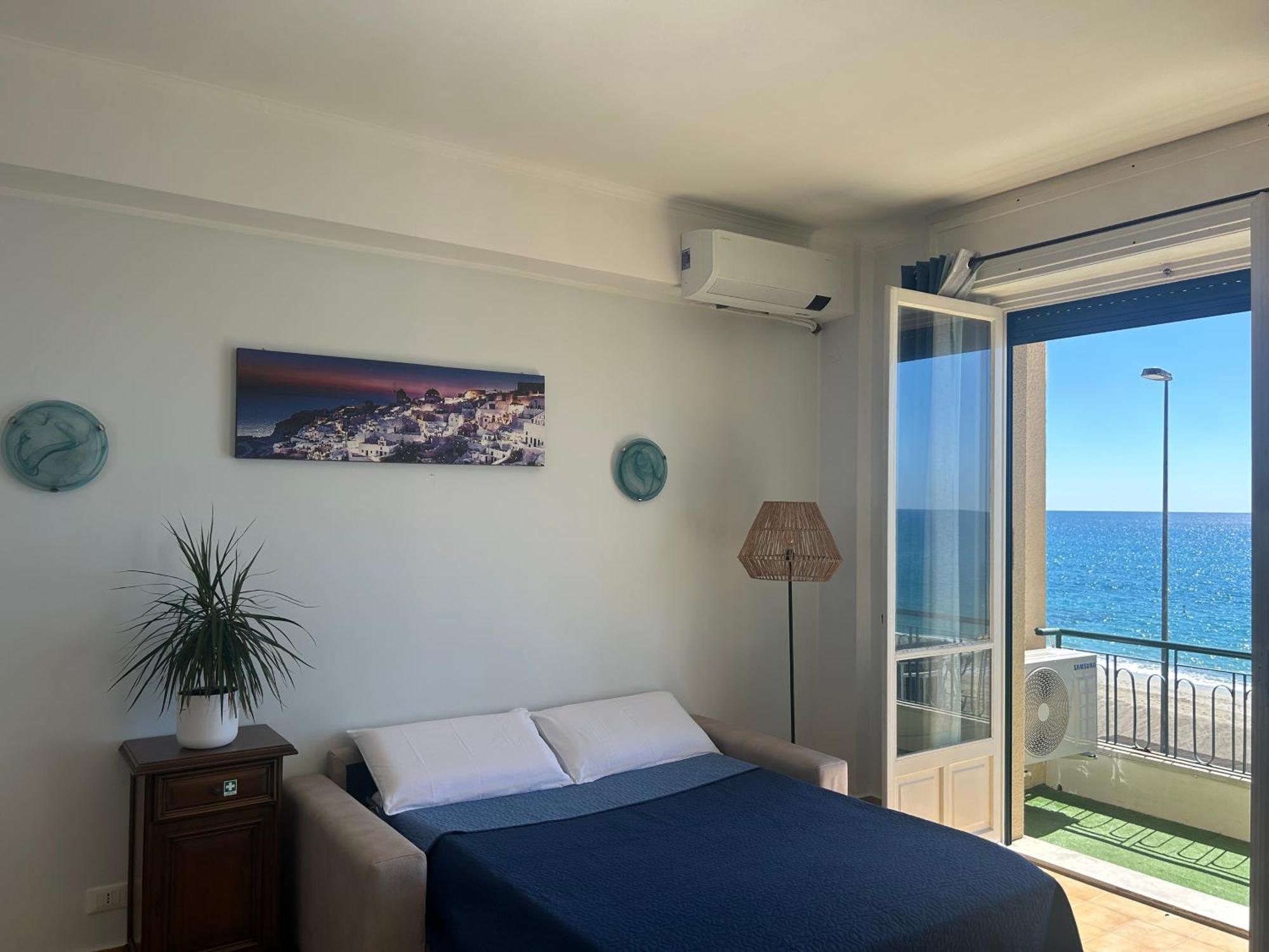 Vista Mare Savona Apartment Exterior photo